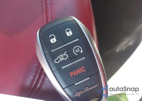 2021 Alfa Romeo Giulia Ti Sport Rwd z USA, uszkodzony, nr VIN ZARFAMBN8M7647580